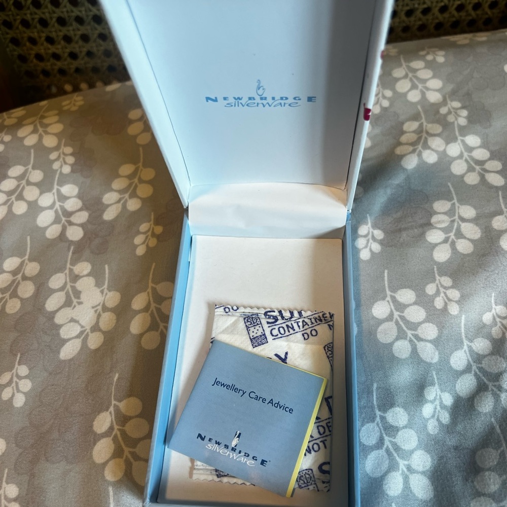 Newbridge Silverware Red and Silver Bead Necklace - Picture 3 of 3